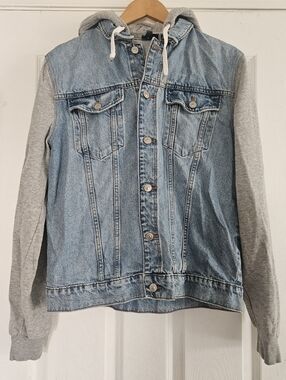 Dividedi Blue Denim Jacket with Gray Hood And Sleeves Large